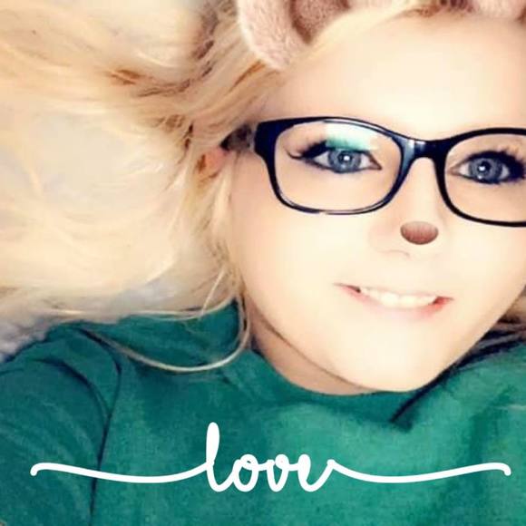 Meet your Posher, Brittany - Picture 1 of 1